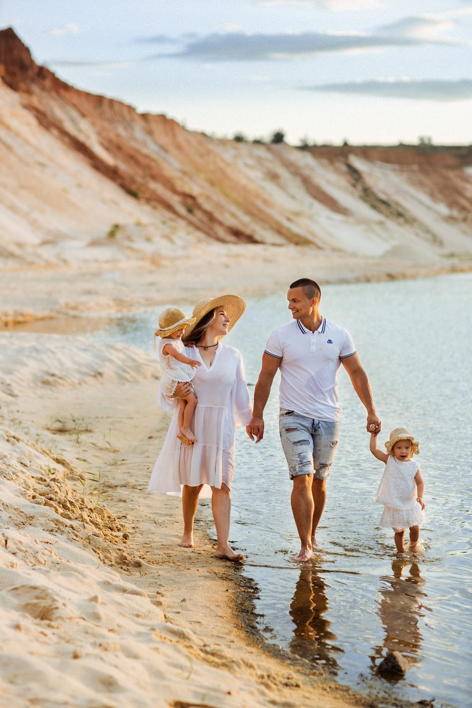 Прогулочная съемка Тани на карьере. Фотографы в городе Волгограде — Людмила Агеева и Алексей Околелов