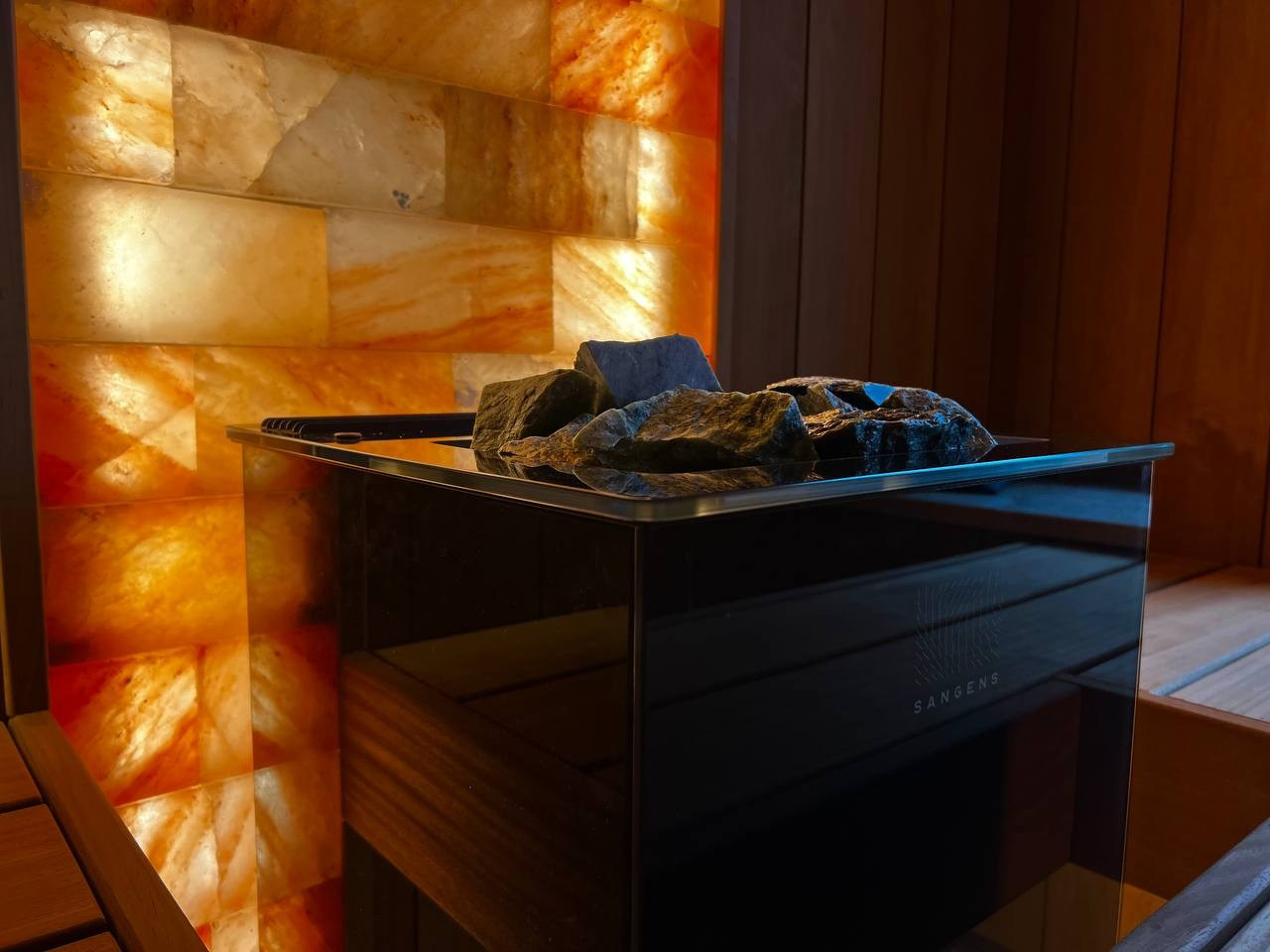 Печи Горбунова выдали нам на реализацию очень красивый и технологичный проект в Заречье. Вид имеет, но мы так делать не рекомендуем. SaunaTopMasters