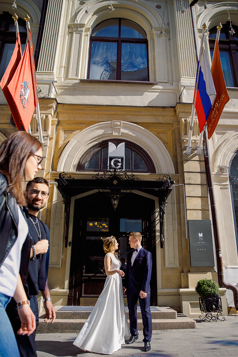 АРХИВ Александра и Павел: Отель ГРАДА, прогулка у Большоего Театра. Свадебный фотограф Москва