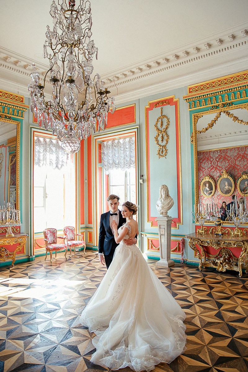 Катерина и Роман в усадьбе Кусково. Свадебный фотограф Москва