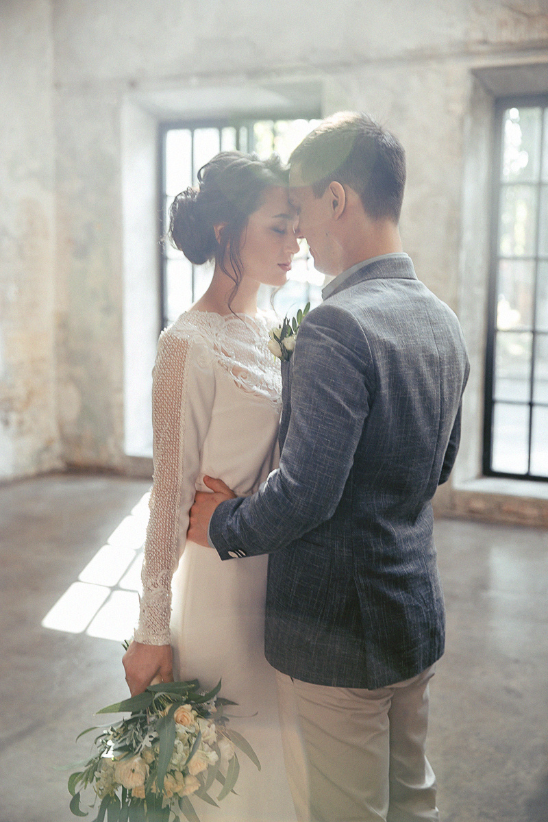 АРХИВ Марина и Александр. Студия Вайт. Свадебный фотограф Москва