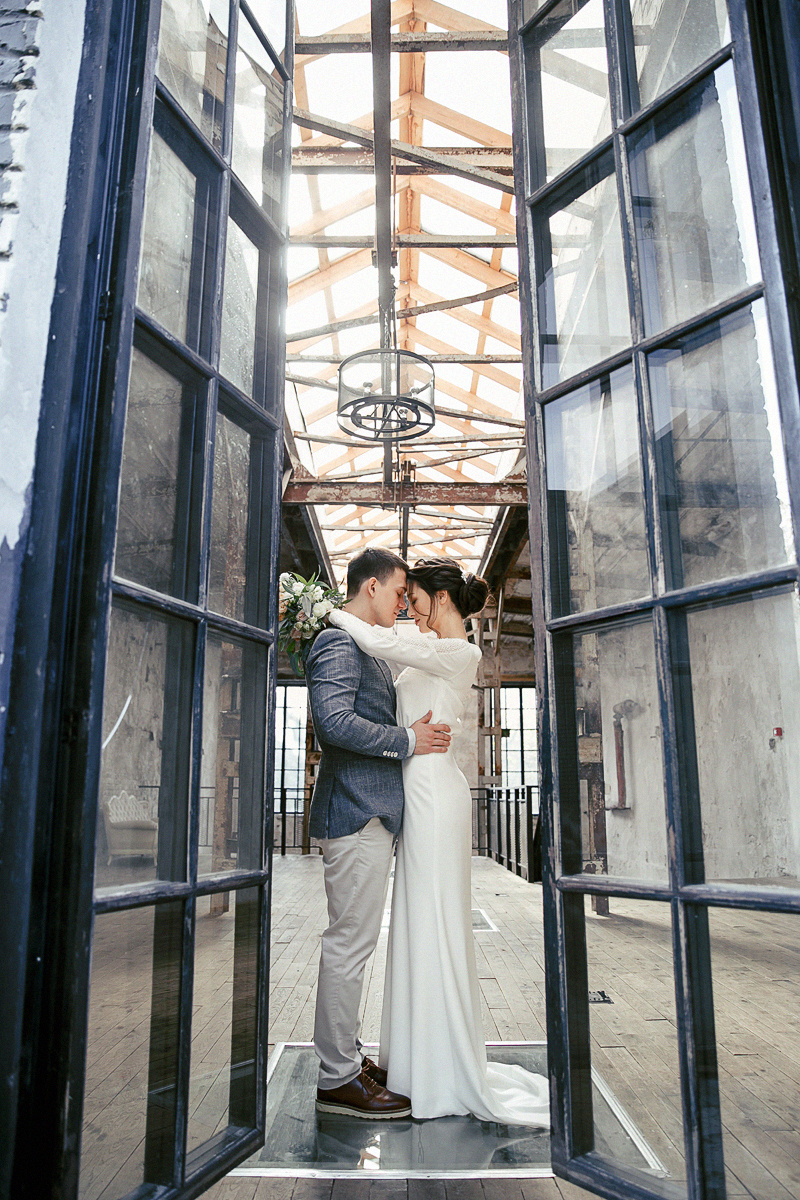 АРХИВ Марина и Александр. Студия Вайт. Свадебный фотограф Москва