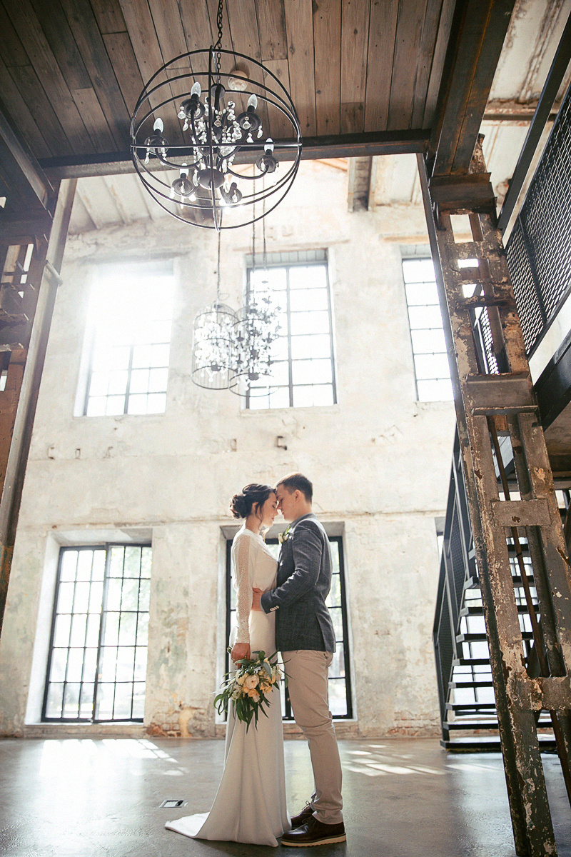 АРХИВ Марина и Александр. Студия Вайт. Свадебный фотограф Москва