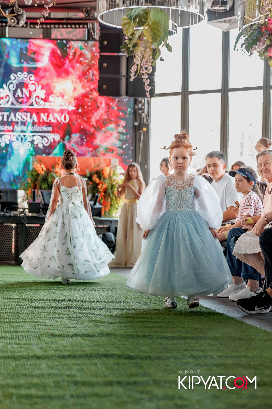 PROM KIDS FASHION SHOW. КИПЯТКОМ АЛМАТЫ!
