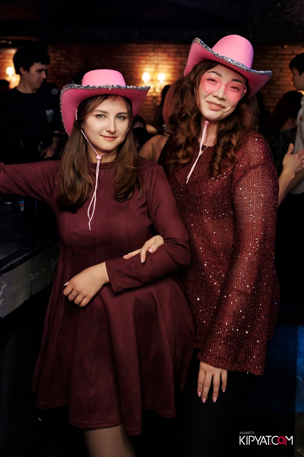 МУЗЫКАЛЬНОЕ ЛОТО В HIT RETRO. КИПЯТКОМ АЛМАТЫ! Фотосъемка мероприятий в Алматы