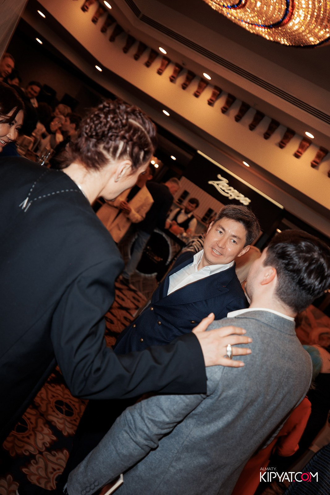 БЛАГОТВОРИТЕЛЬНЫЙ УЖИН В ЧЕСТЬ 30-ЛЕТИЯ ROTARY CLUB OF ALMATY. КИПЯТКОМ АЛМАТЫ!