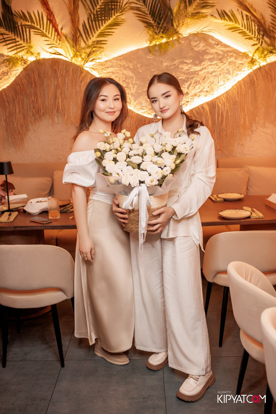 BAY RESTAURANT & BAR. КИПЯТКОМ АЛМАТЫ!