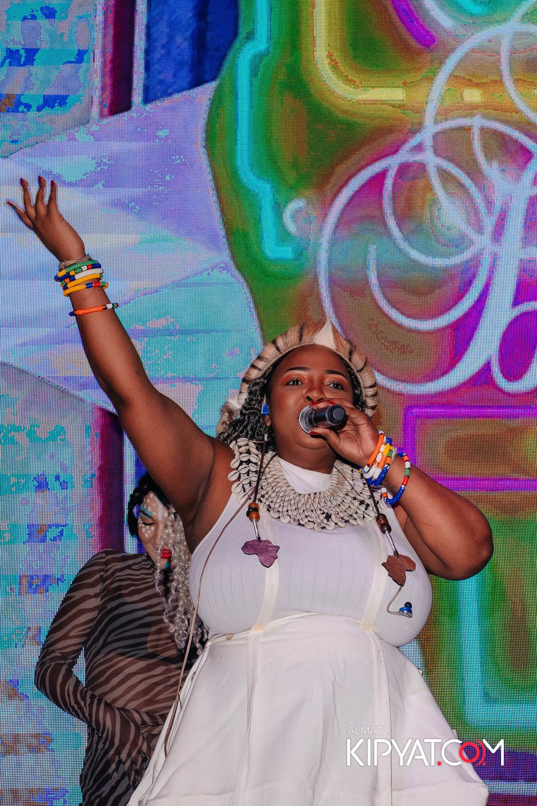 SANTA BARBARA — ВЫСТУПЛЕНИЕ LIZWI. КИПЯТКОМ АЛМАТЫ!