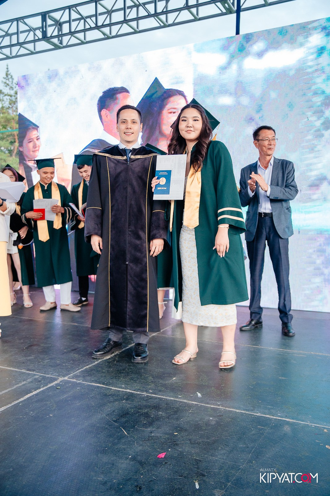 ВРУЧЕНИЕ ДИПЛОМОВ — НАРХОЗ КОЛЛЕДЖ. Part 4. КИПЯТКОМ АЛМАТЫ!