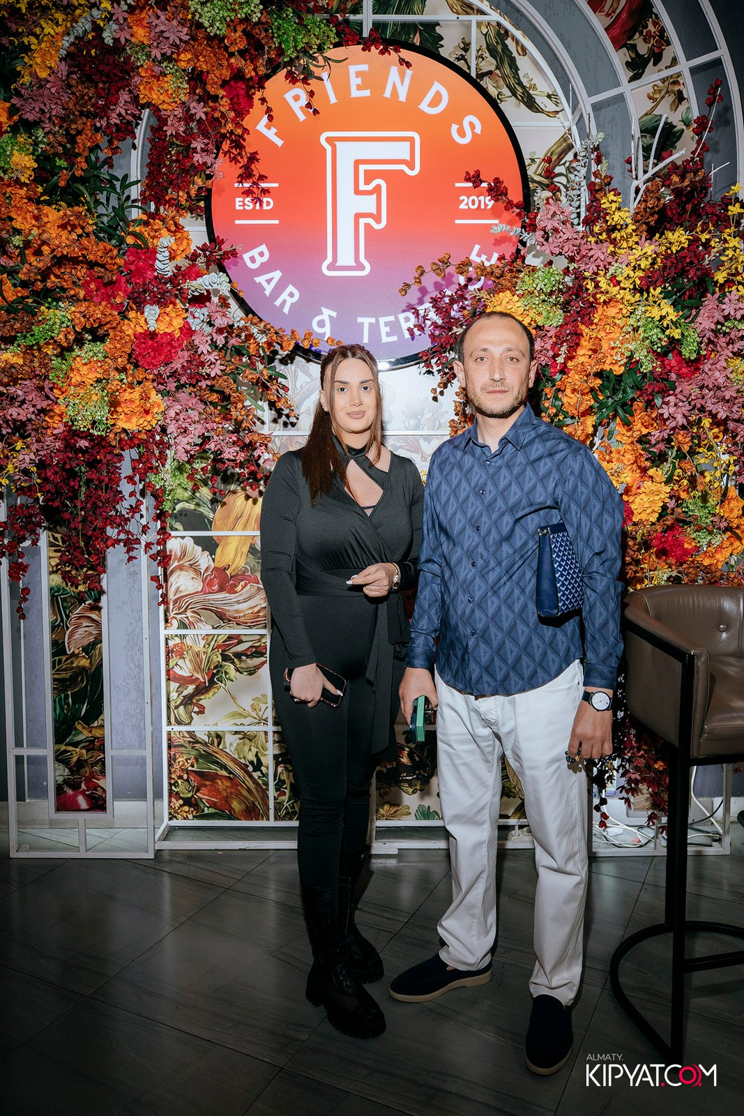 FRIENDS BAR & TERRACE. КИПЯТКОМ АЛМАТЫ! Фотосъемка мероприятий в Алматы