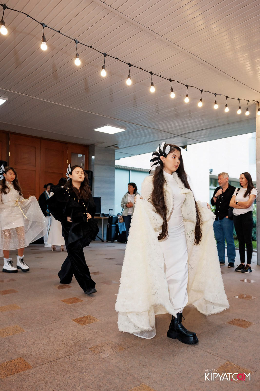 JUNIOR MODELS SHOW. ПЕРФОМАНС НОЧЬ В МУЗЕЕ. КИПЯТКОМ АЛМАТЫ! Фотосъемка мероприятий в Алматы