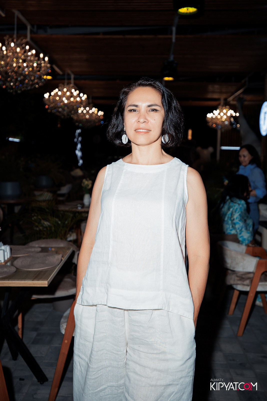 FRIENDS BAR & TERRACE. КИПЯТКОМ АЛМАТЫ!