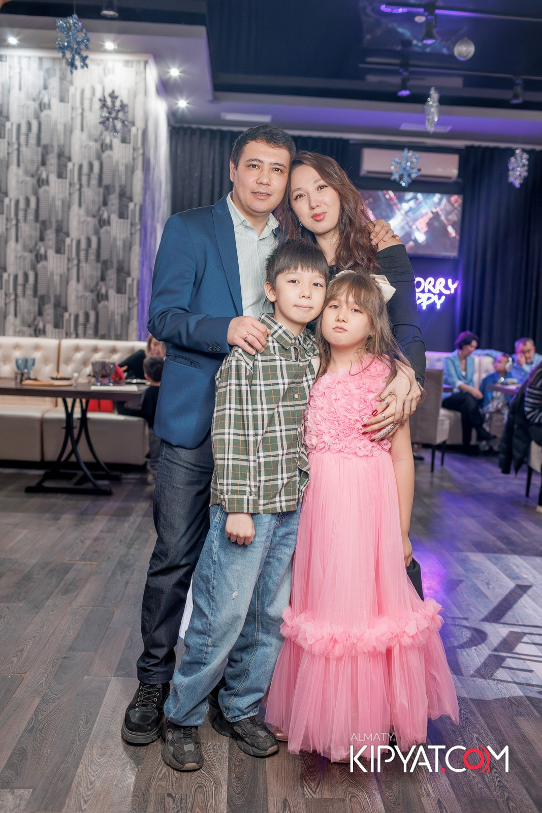 НОВОГОДНИЙ ОТЧЕТНЫЙ КОНЦЕРТ МУЗЫКАЛЬНОЙ ШКОЛЫ «SOULWAY». КИПЯТКОМ АЛМАТЫ!