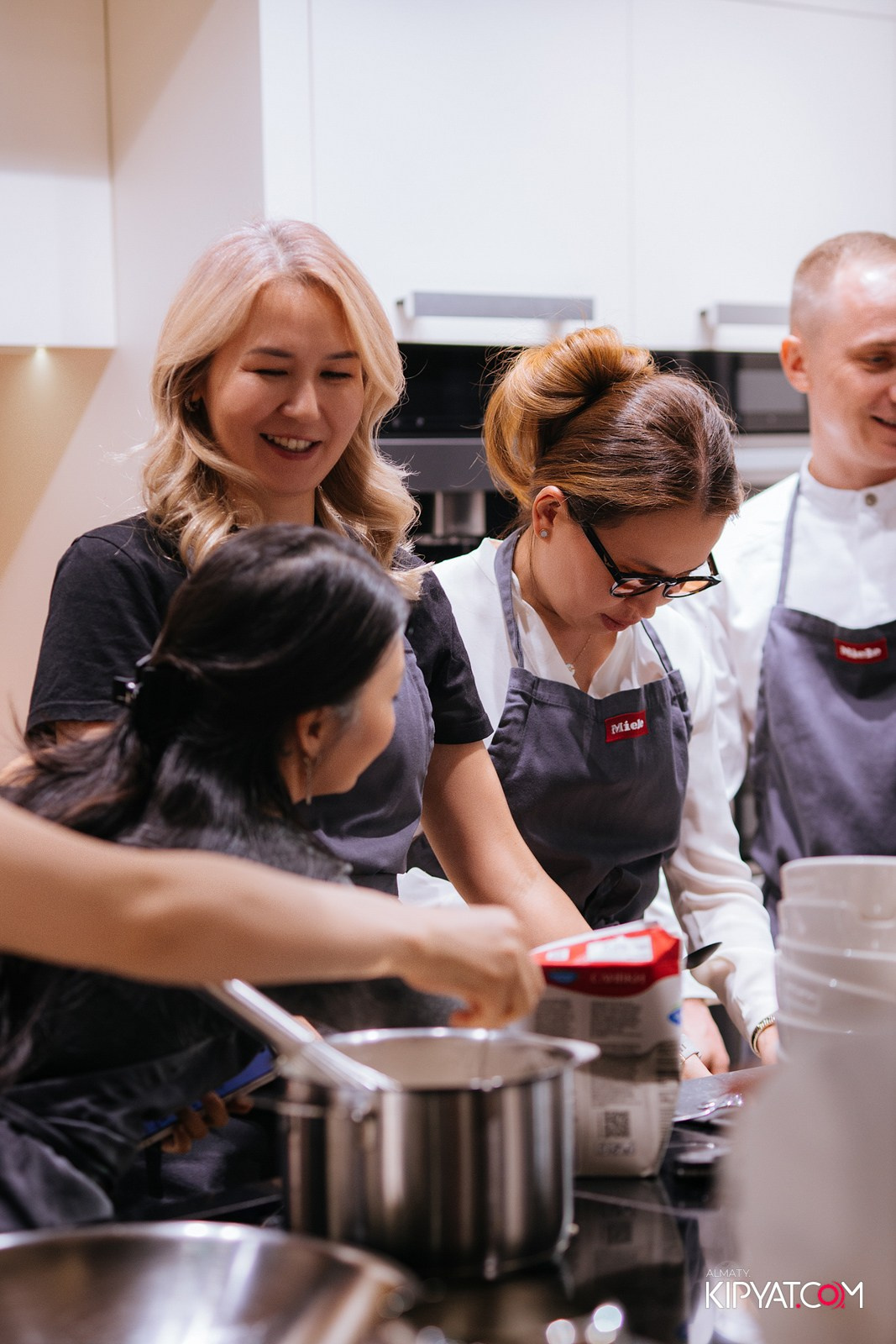 МАСТЕР-КЛАСС MIELE. КИПЯТКОМ АЛМАТЫ!