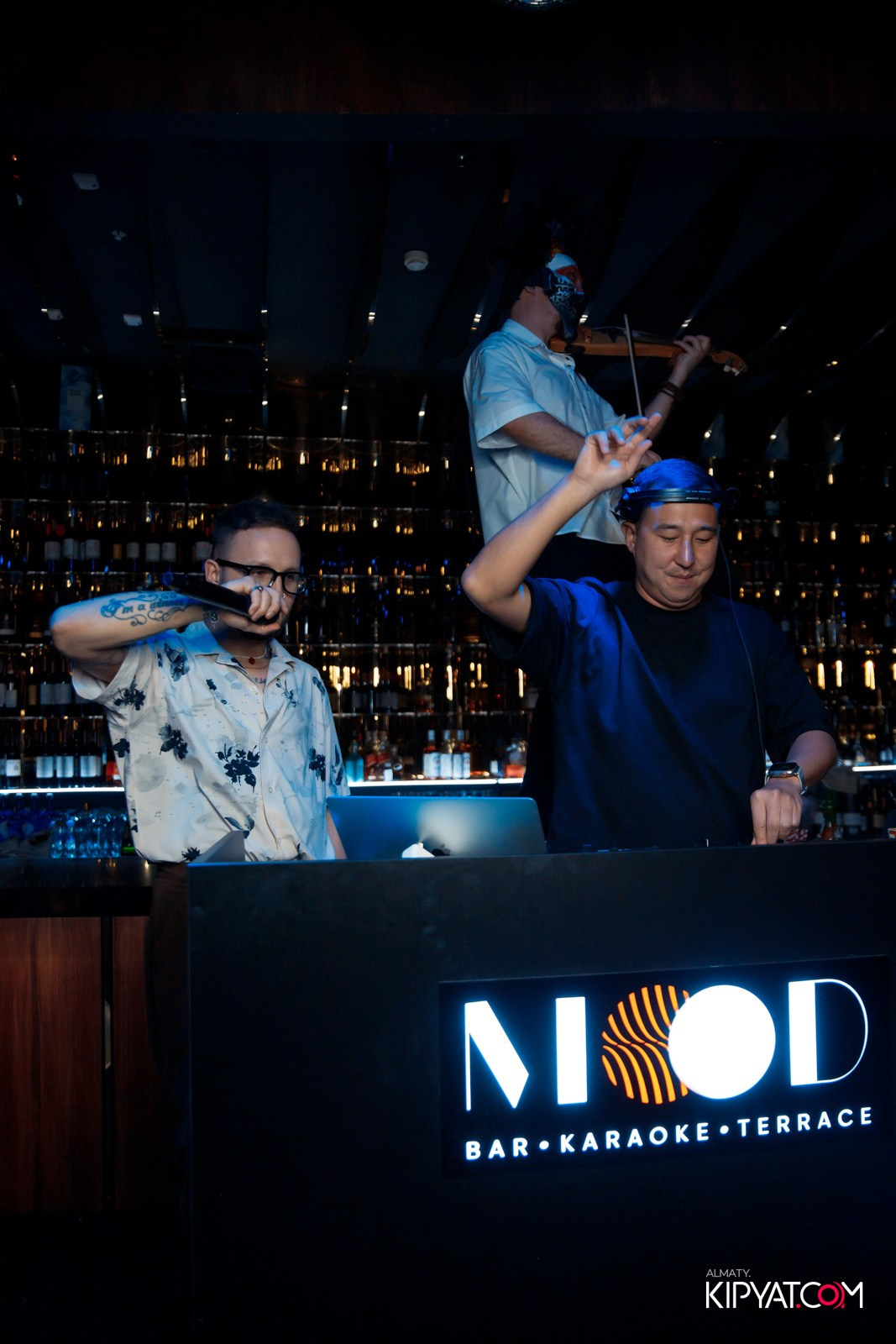 MOOD KARAOKE & TERRACE. КИПЯТКОМ АЛМАТЫ!