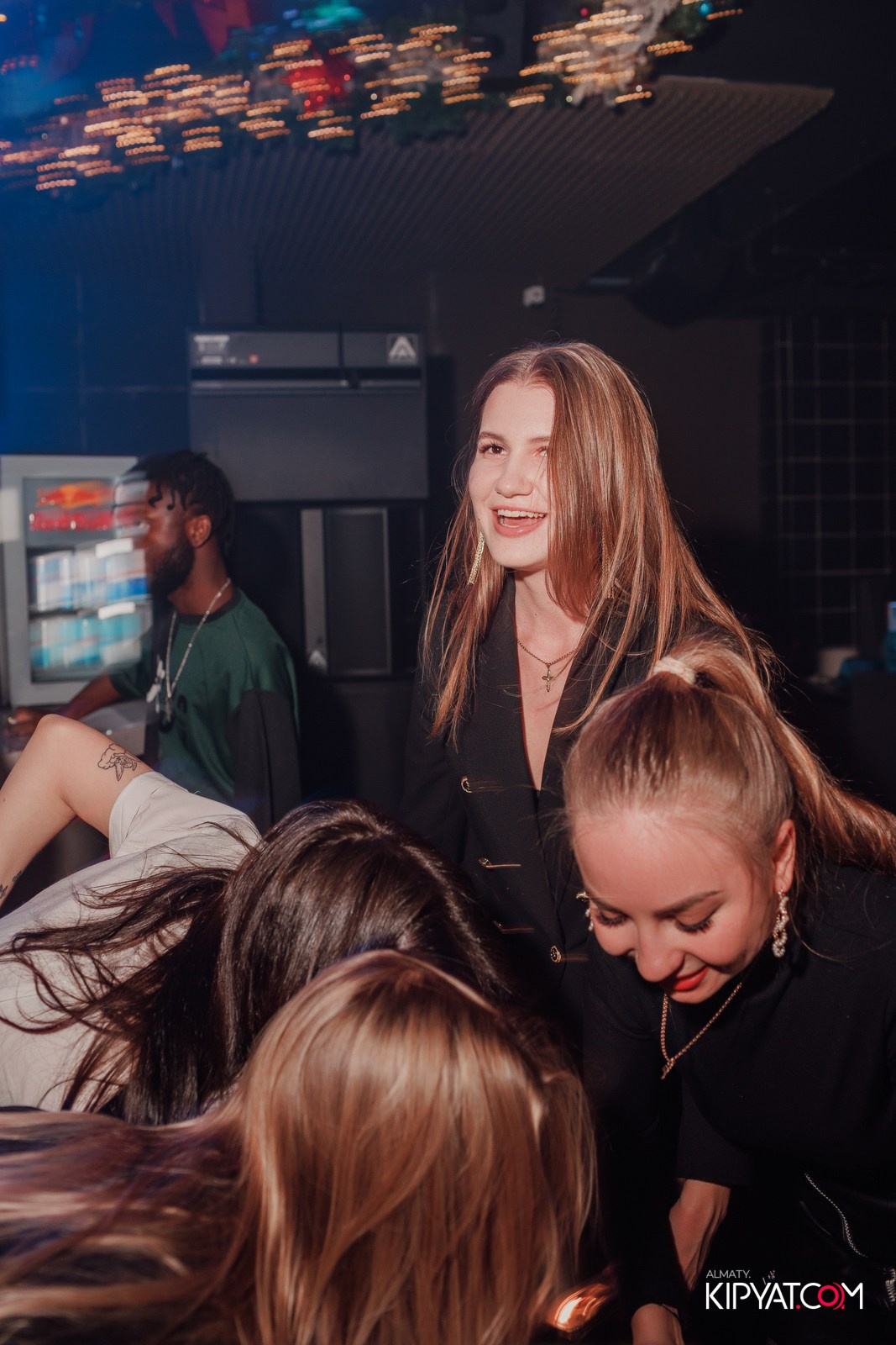 FITNESS ЁЛКА в ночном клубе SANTA BARBARA. КИПЯТКОМ АЛМАТЫ!