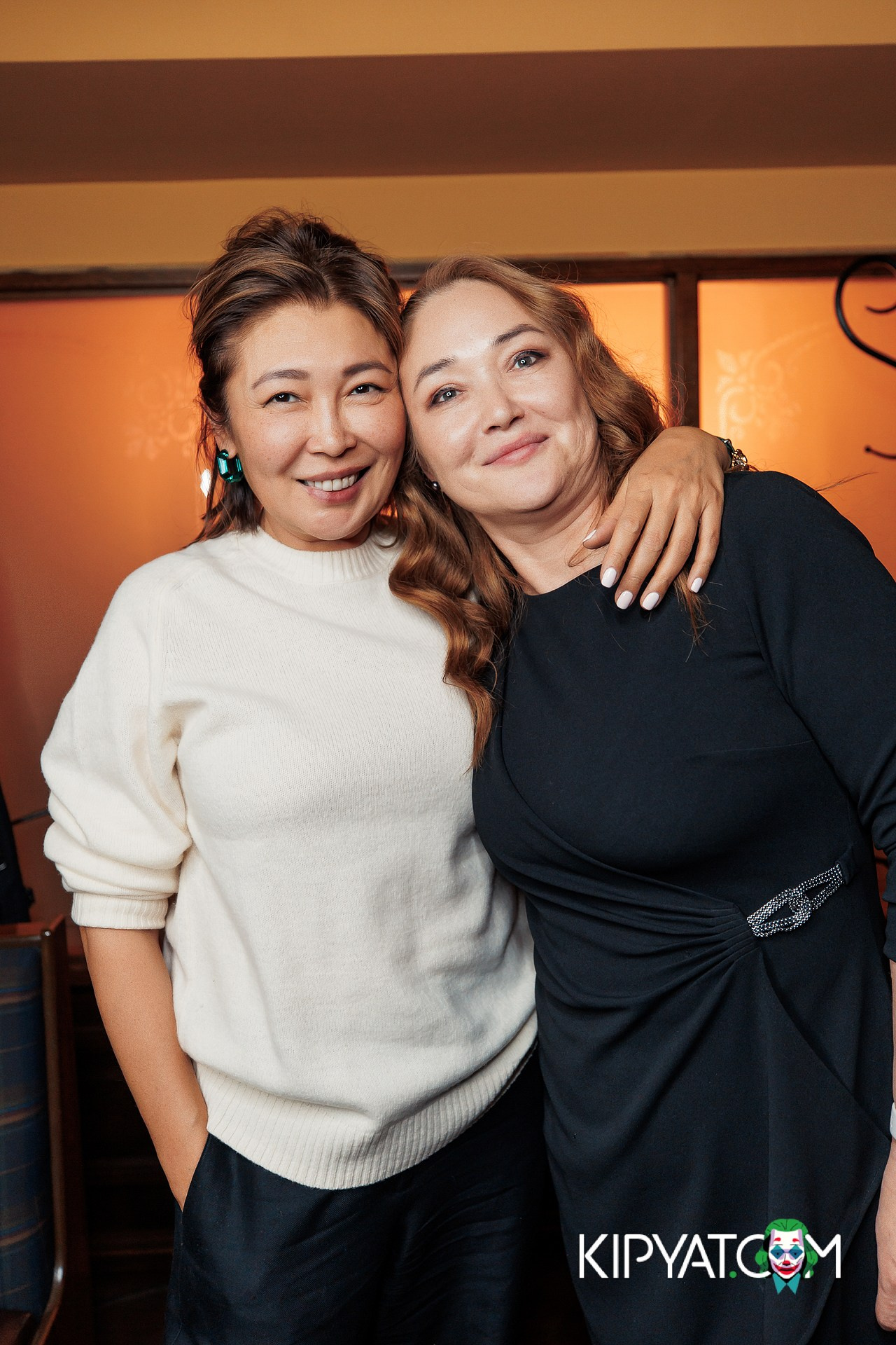 DICKENS RESTAURANT & BAR. КИПЯТКОМ АЛМАТЫ!