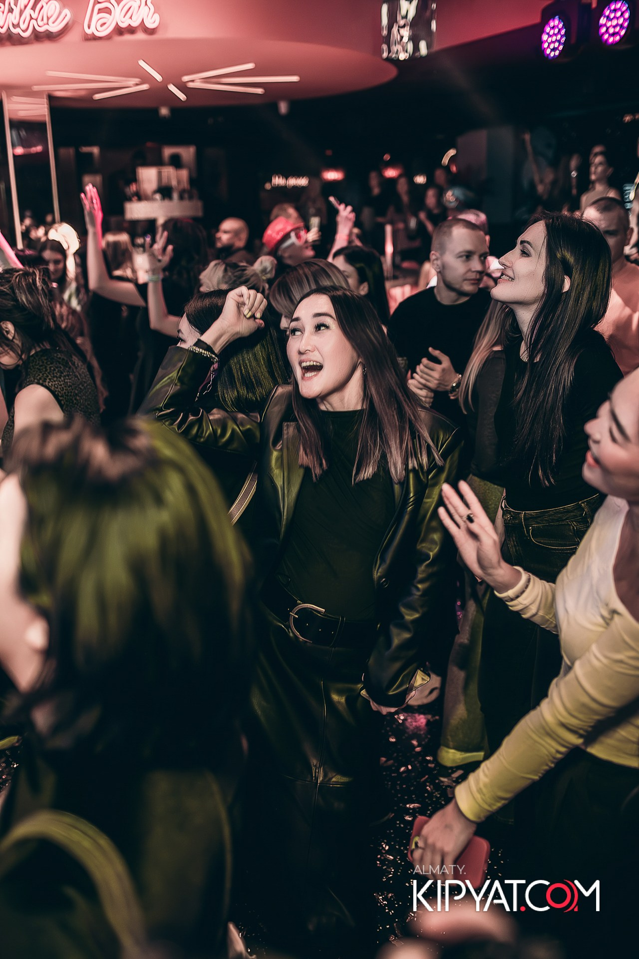 SANTA BARBARA — ВЫСТУПЛЕНИЕ ГРУППЫ REFLEX. КИПЯТКОМ АЛМАТЫ!