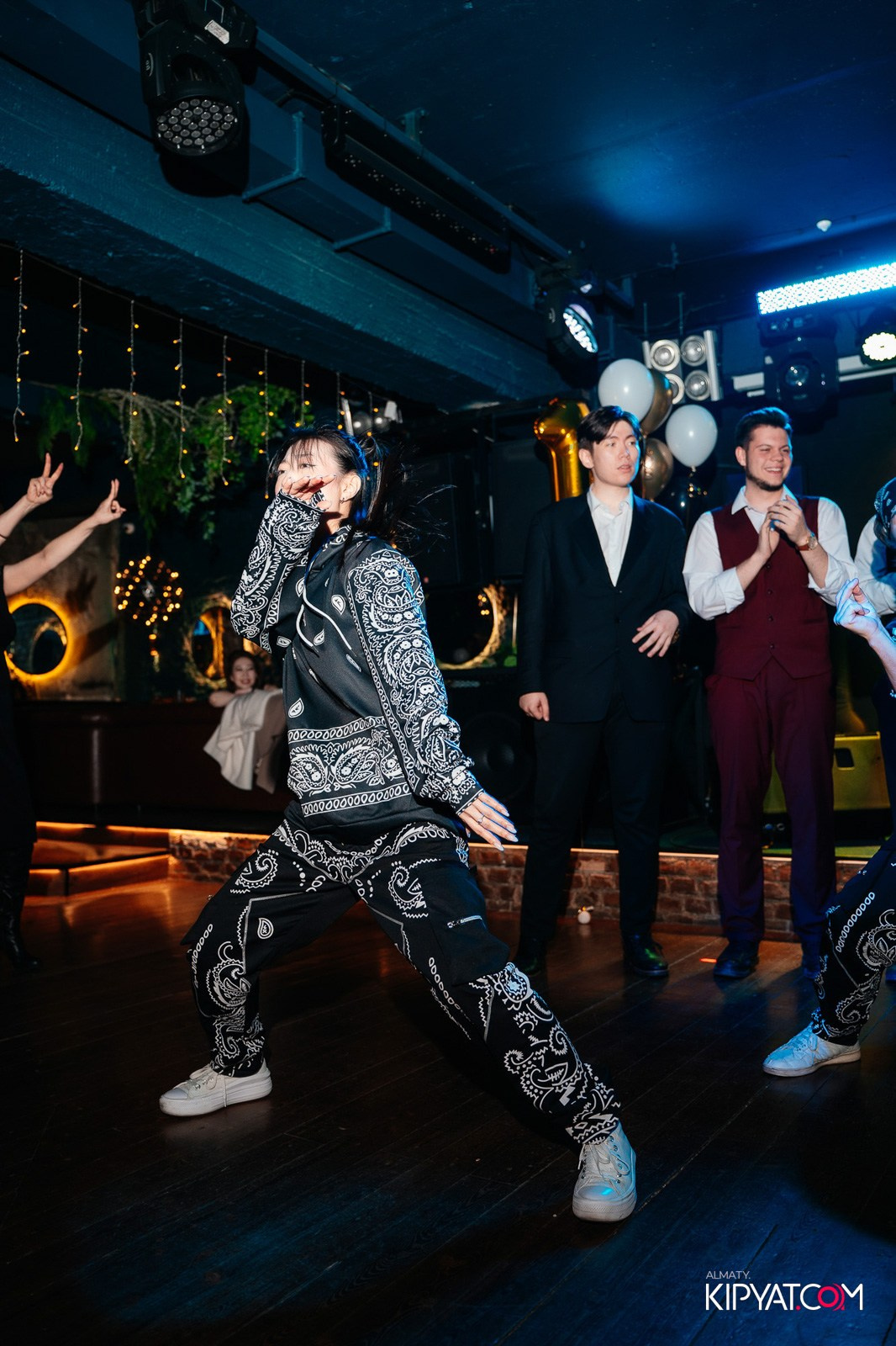 ДЕНЬ РОЖДЕНИЯ — MUNCHEN PUB NA PANFILOVA. КИПЯТКОМ АЛМАТЫ!