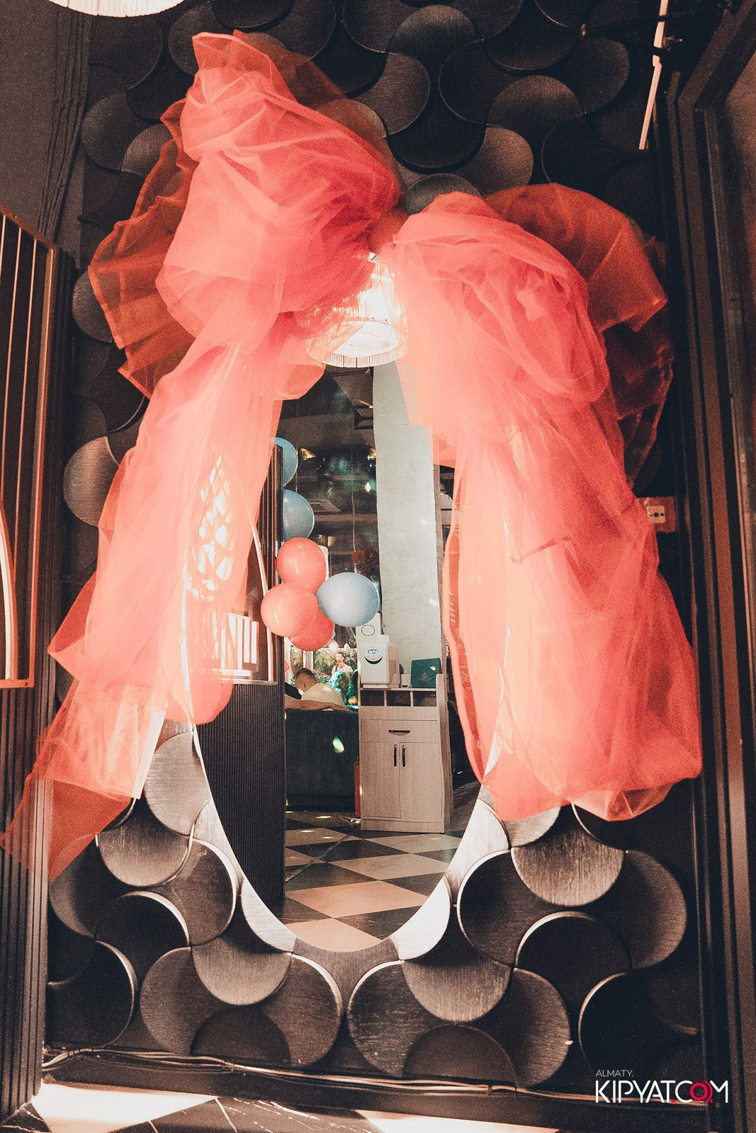 ВЕЧЕРИНКА 2000-Х ШИШКА PREMIUM. КИПЯТКОМ АЛМАТЫ!