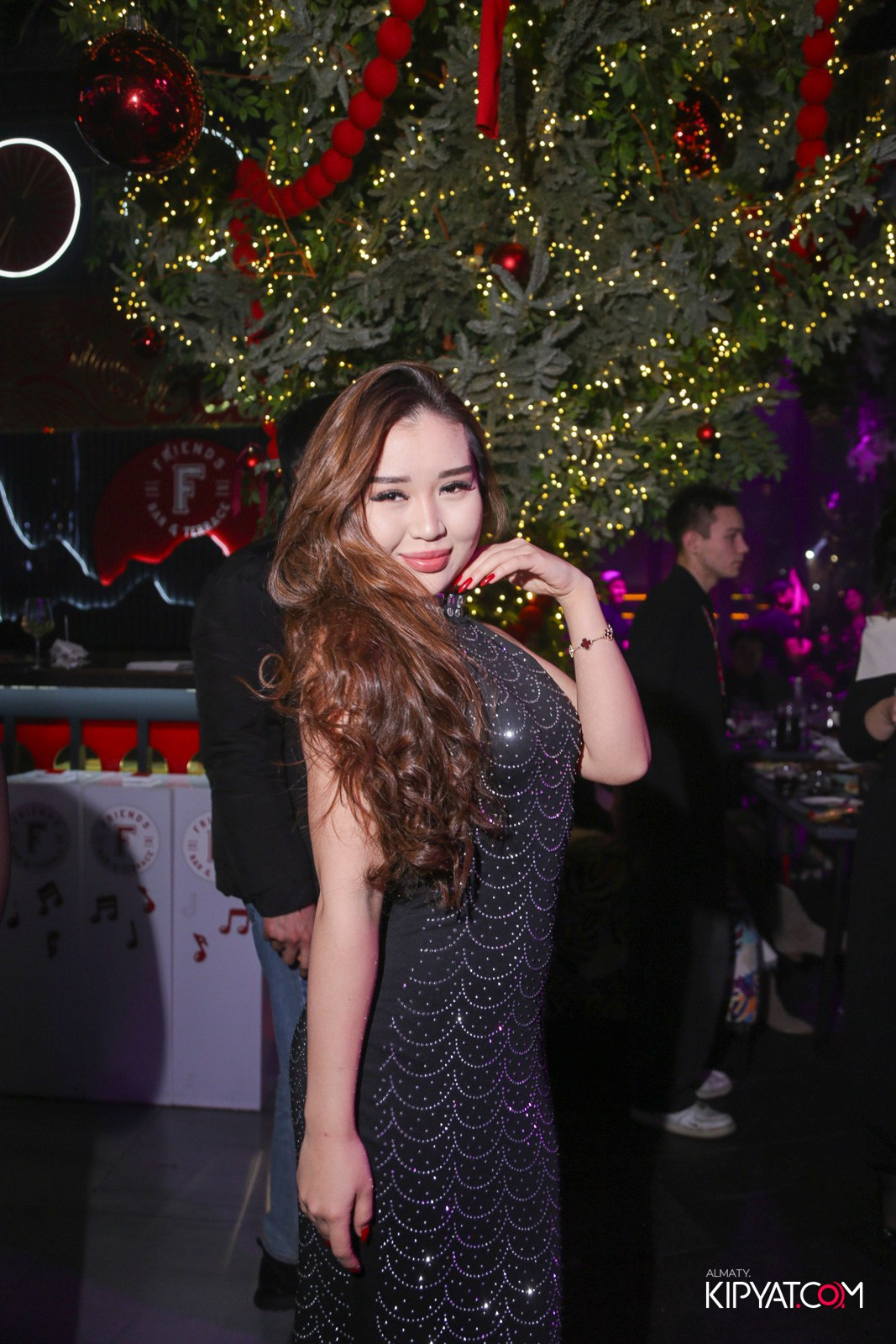 FRIENDS BAR & TERRACE. КИПЯТКОМ АЛМАТЫ! Фотосъемка мероприятий в Алматы