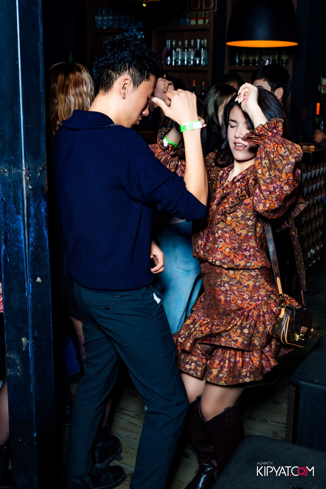 UYAT EMES BAR. КИПЯТКОМ АЛМАТЫ! Фотосъемка мероприятий в Алматы