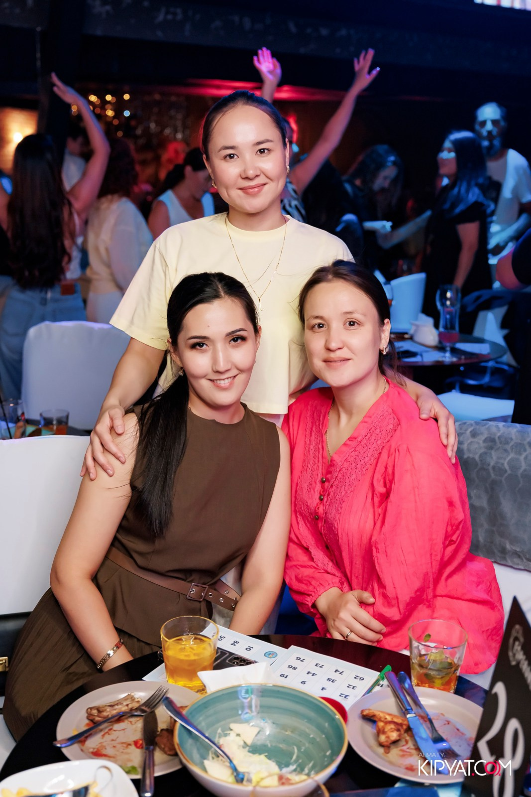 МУЗЫКАЛЬНОЕ ЛОТО В HIT RETRO. КИПЯТКОМ АЛМАТЫ!