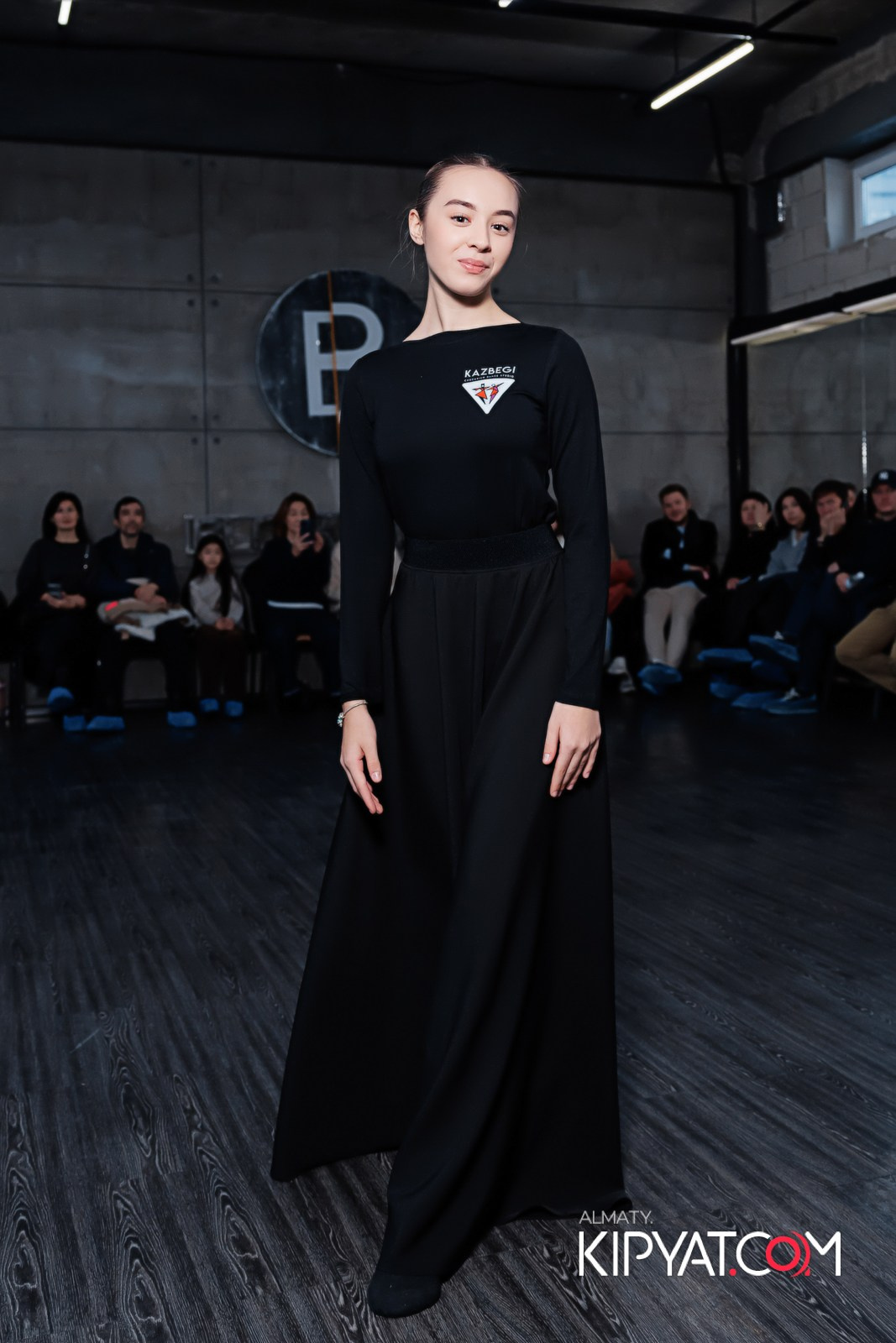 BLOCKBUSTER ТАНЦЕВАЛЬНАЯ АКАДЕМИЯ. КИПЯТКОМ АЛМАТЫ!