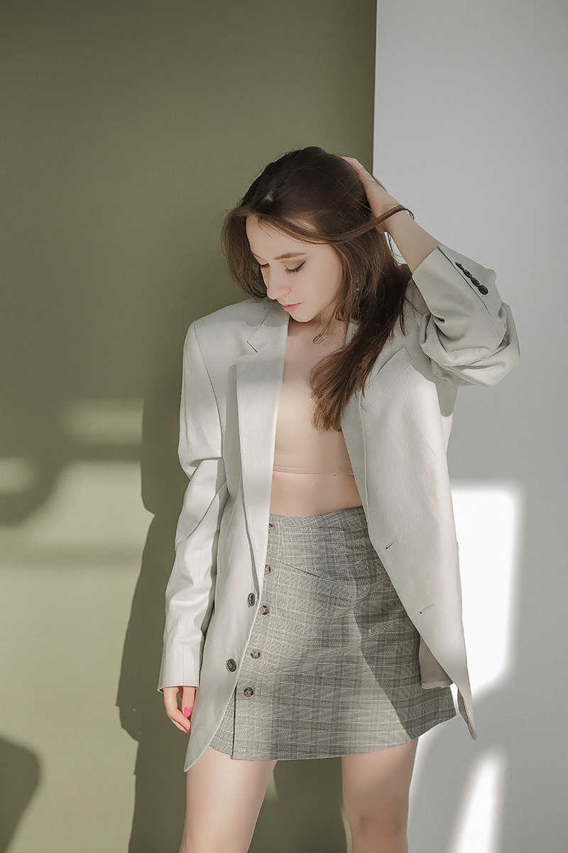 Eli / циклорама. Семейный фотограф в Сургуте