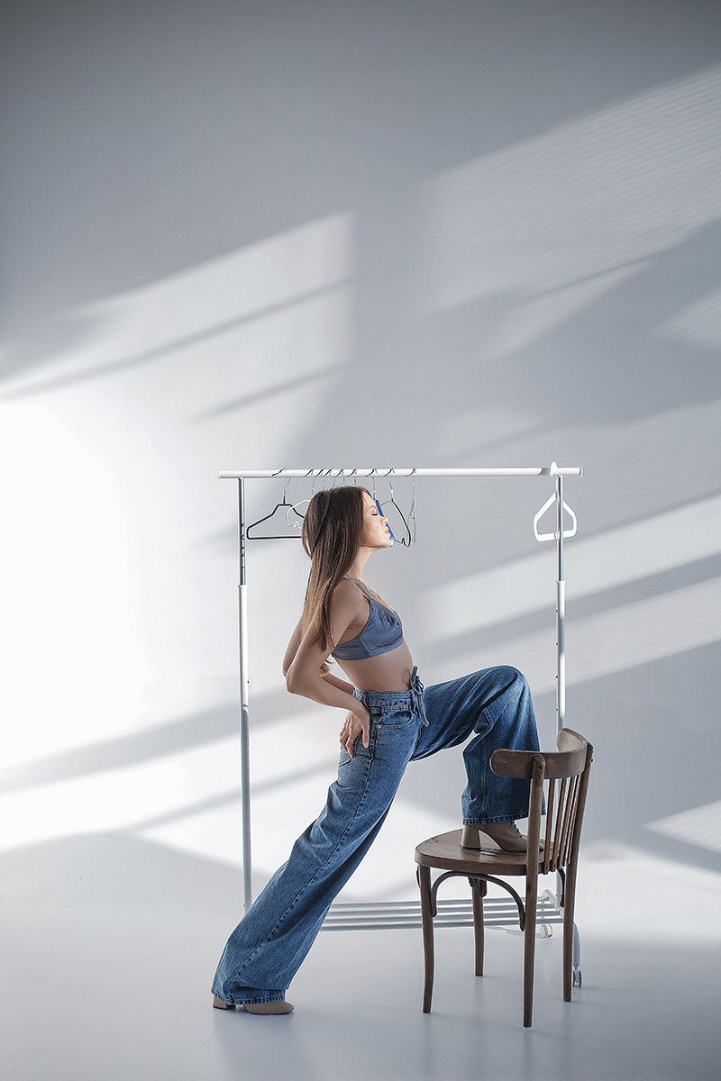 Яна / циклорама. Семейный фотограф в Сургуте