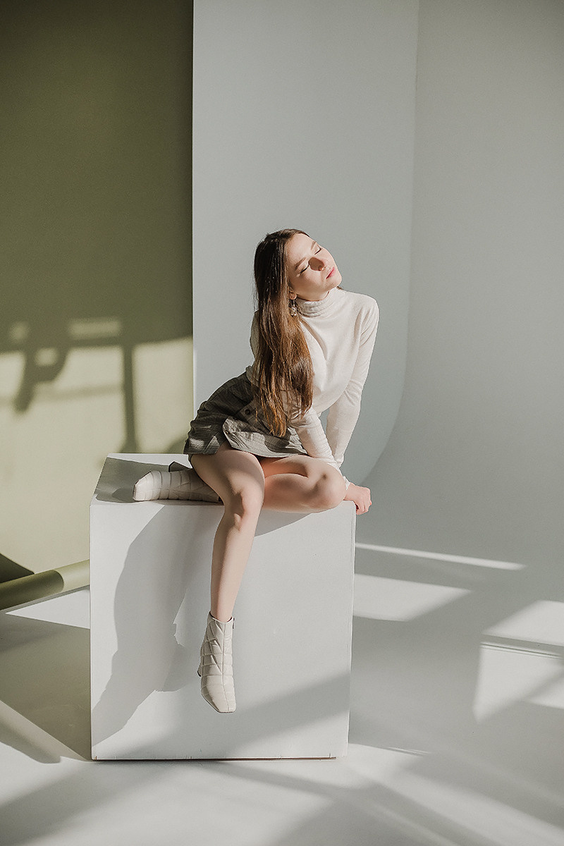 Eli / циклорама. Семейный фотограф в Сургуте