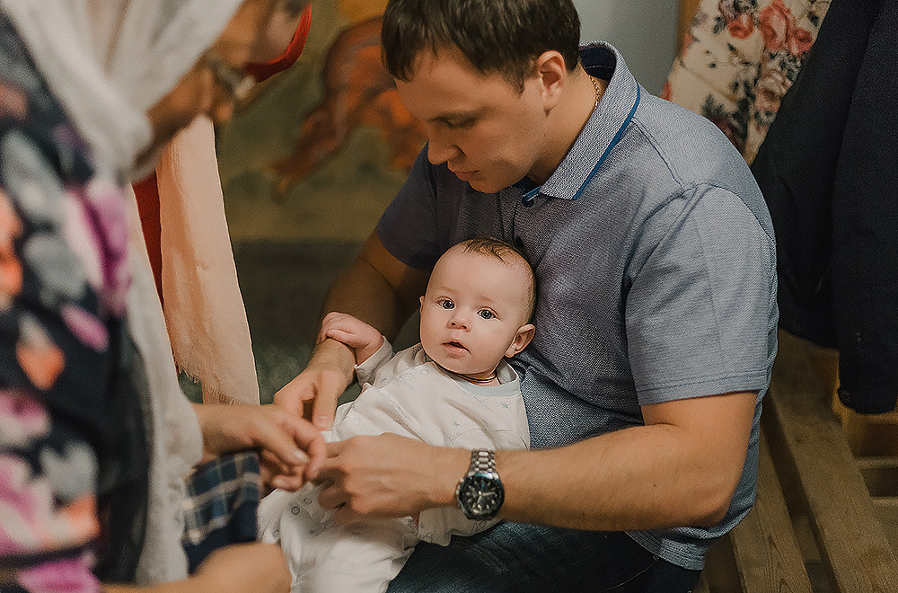 Крещение Виталия. Кафедральный Собор Преображения Господня. Семейный фотограф в Сургуте