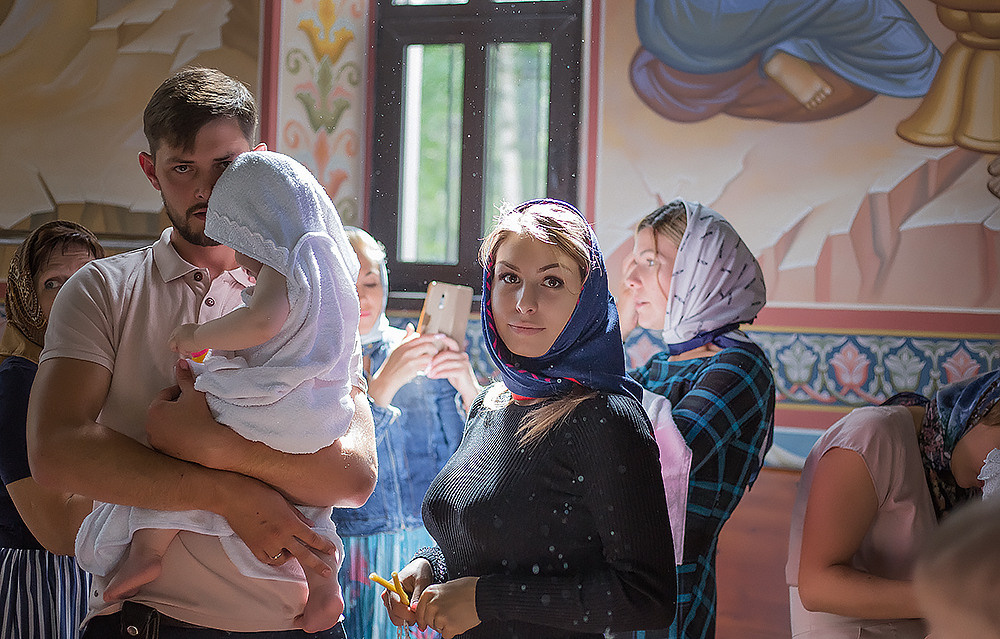 Крещение Дениса. Храм Георгия Победоносца. Семейный фотограф в Сургуте