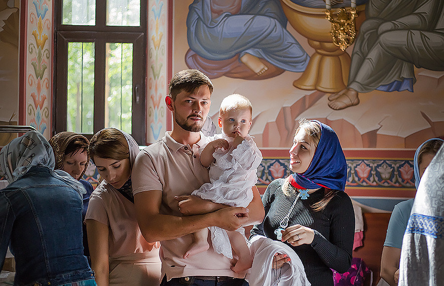 Крещение Дениса. Храм Георгия Победоносца. Семейный фотограф в Сургуте