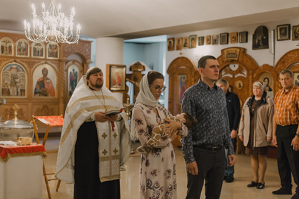 Крещение Сергея. Храм Никольский. Семейный фотограф в Сургуте