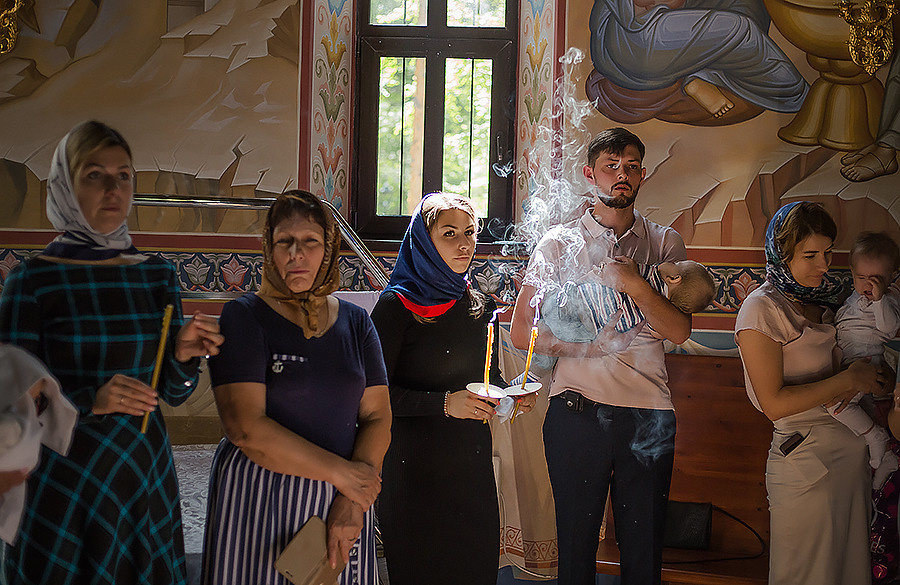 Крещение Дениса. Храм Георгия Победоносца. Семейный фотограф в Сургуте