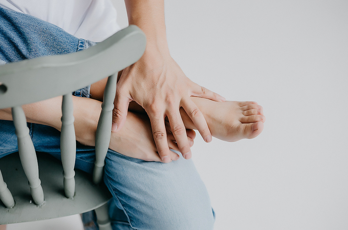 Женя & Оля / циклорама. Семейный фотограф в Сургуте