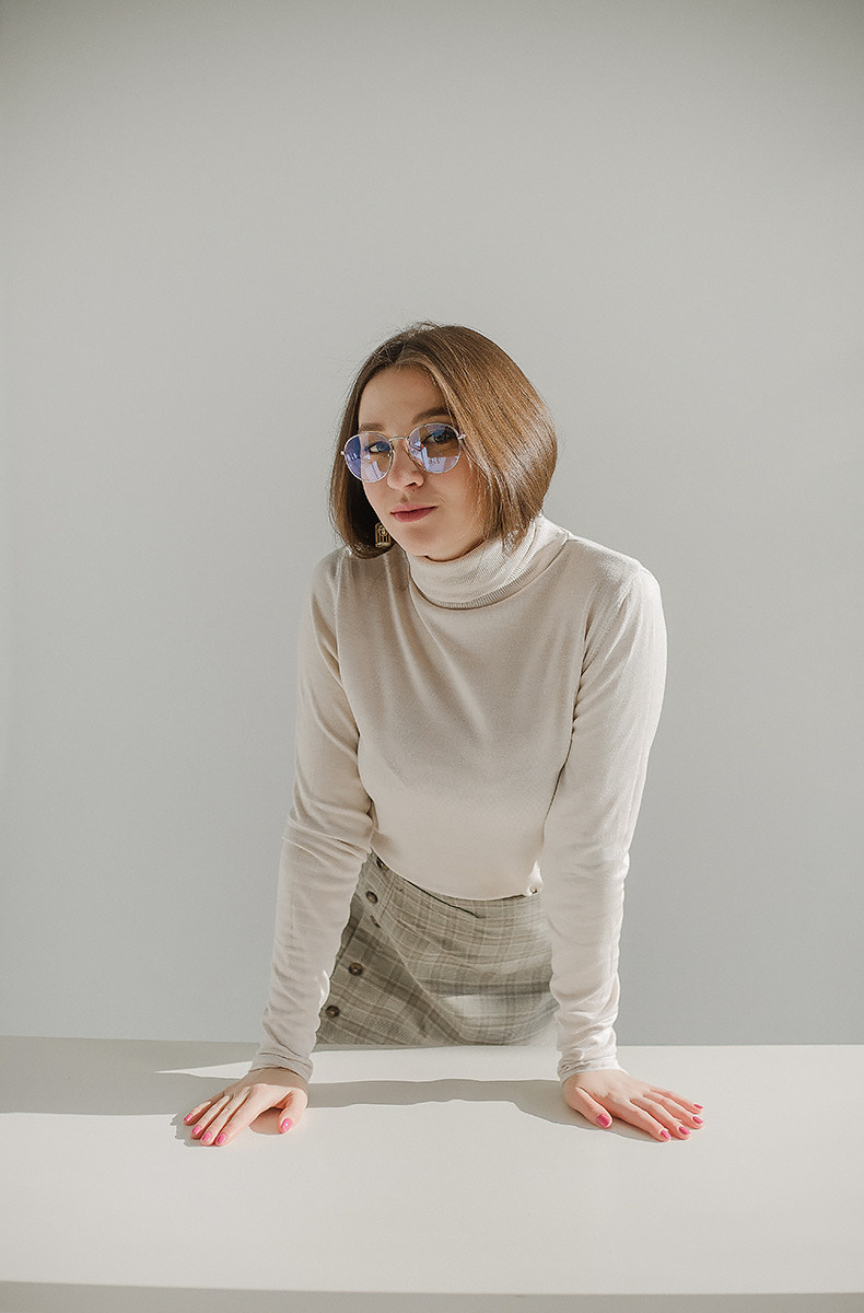 Eli / циклорама. Семейный фотограф в Сургуте