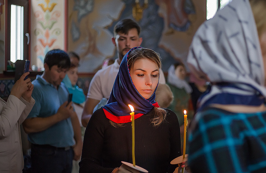 Крещение Дениса. Храм Георгия Победоносца. Семейный фотограф в Сургуте