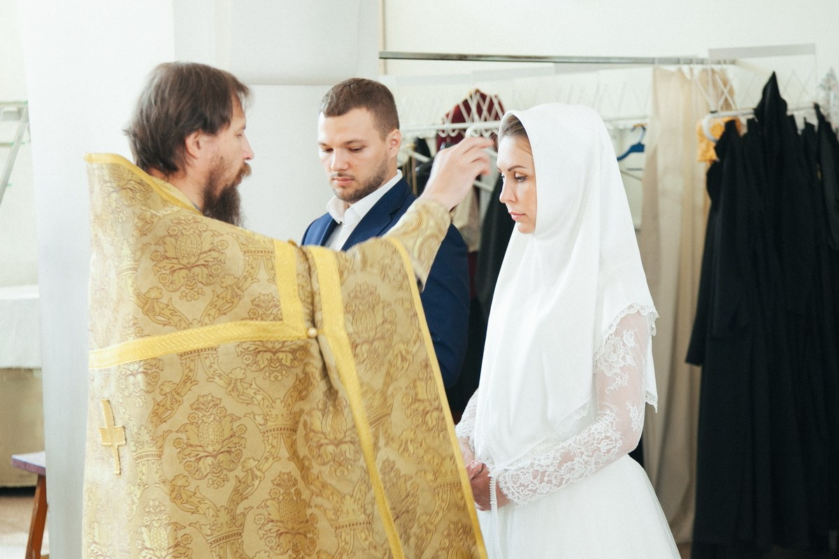 Венчание в Санкт Петербурге. Фотограф крещение венчание в Петербурге! Помогает подобрать храм и посоветовал душевного батюшку в СПб