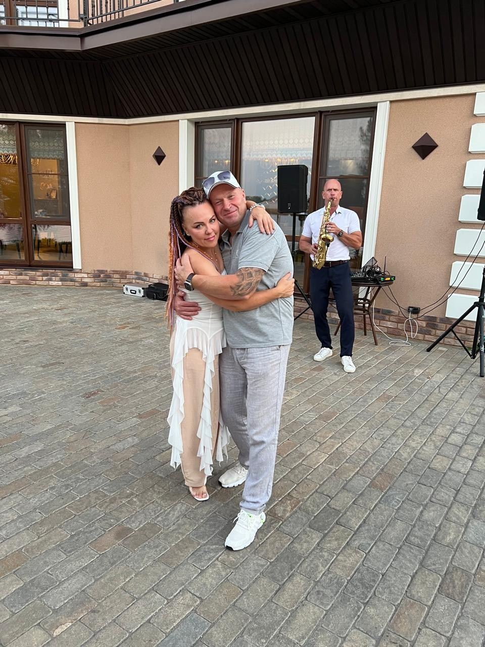 Живая музыка в Москве Ведущий Москва топ ведущих на свадьбу Саксофон. Свадебный ведущий в Москве Саксофон на свадьбу