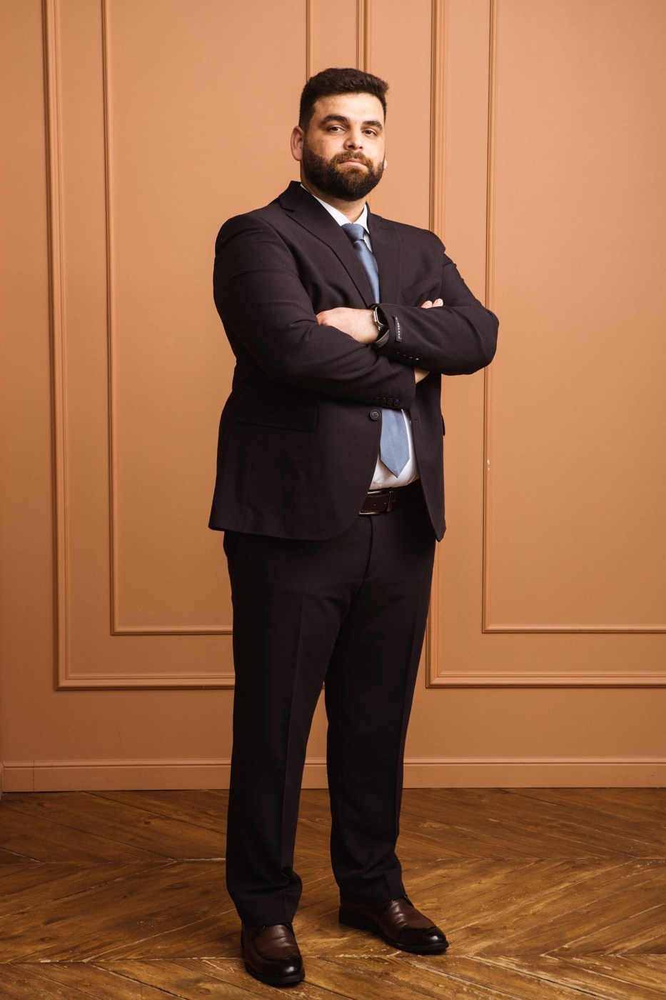 Студийный мужской портрет для выпускников медицинского университета. Фотографы в городе Волгограде — Людмила Агеева и Алексей Околелов