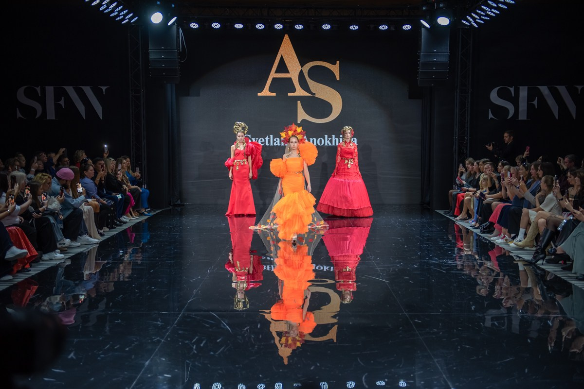 SochiFashionWeek2024 дизайнер Анохина Светлана. Семейный и коммерческий фотограф в Сочи Александр Бодунов