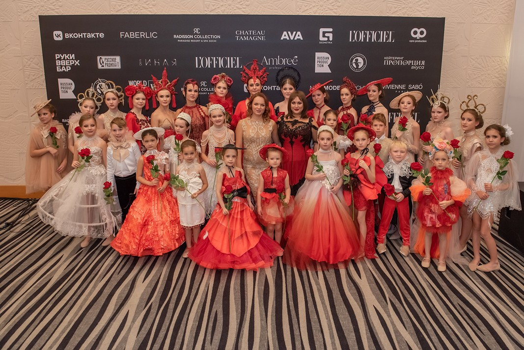 SochiFashionWeek2024 дизайнер Анохина Светлана. Семейный и коммерческий фотограф в Сочи Александр Бодунов