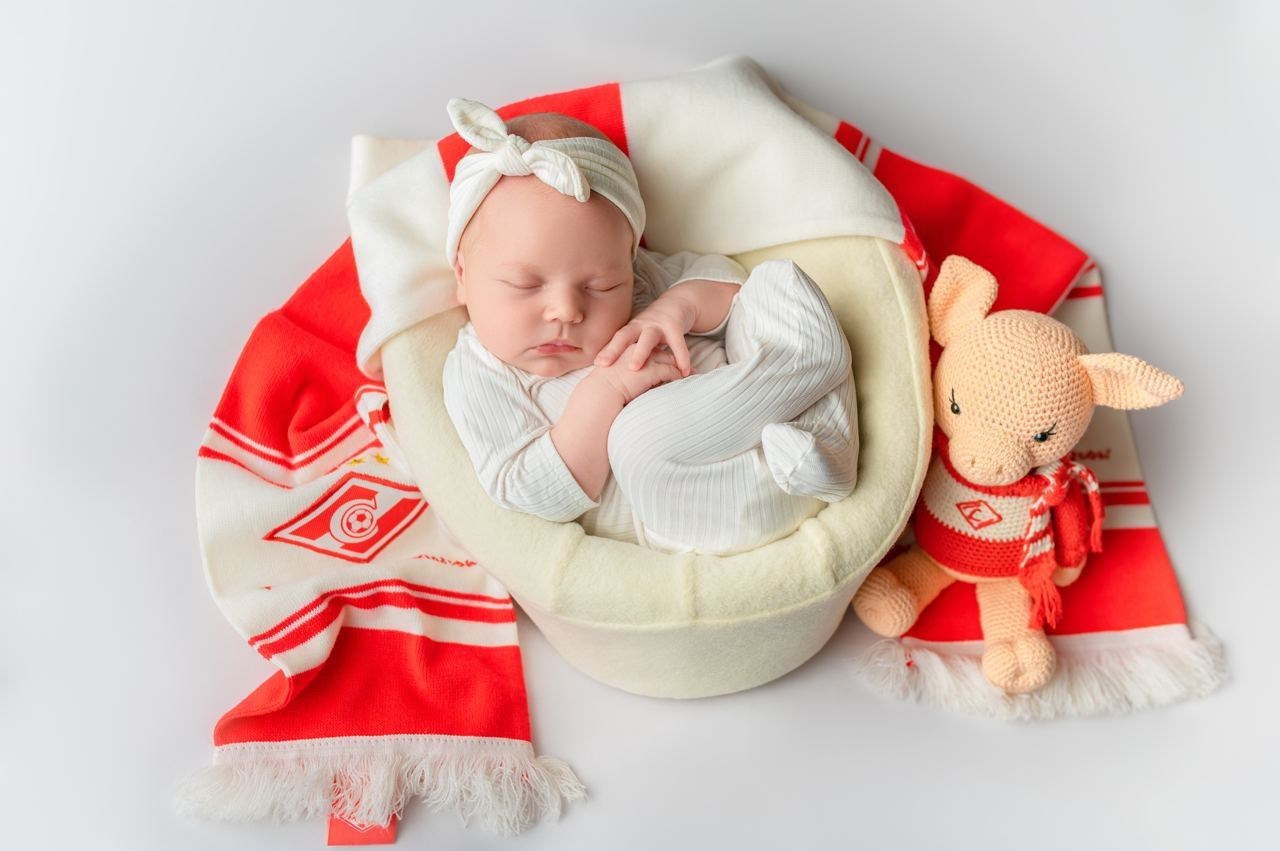 Новорожденные девочки. Детский фотограф в городе Жуковский Алиса Коробанова