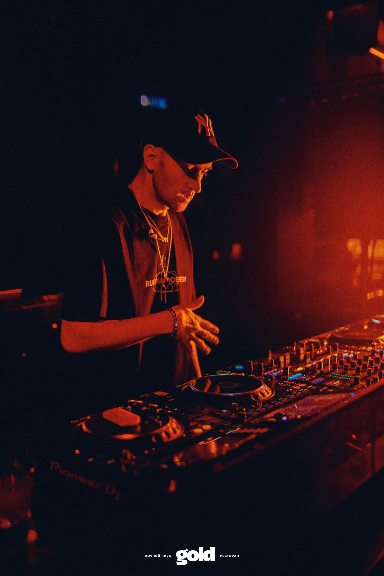 Ночная жизнь Смоленска. Фотограф | Михаил Буш Смоленск