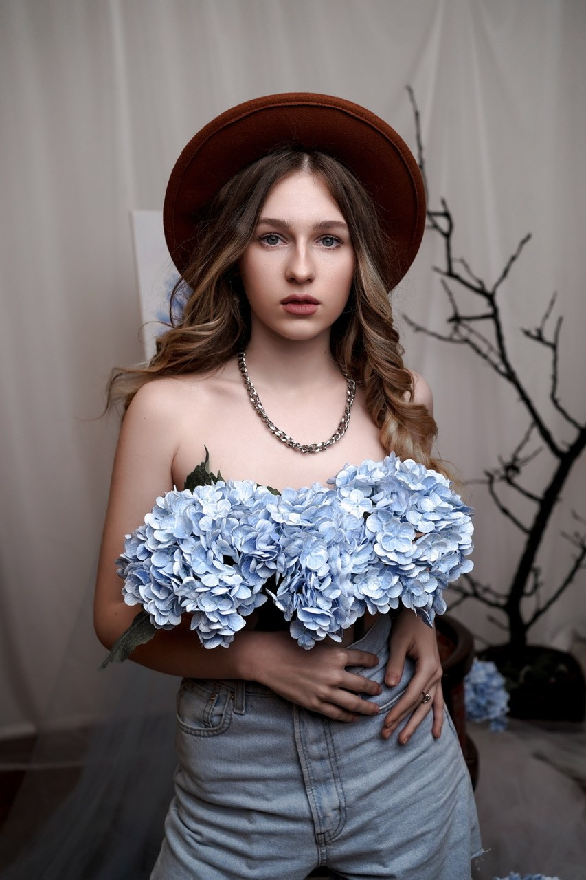 Женская фотосессия в студии Тепло в Новочеркасске. Свадебный фотограф в Ростове-на-Дону. Таинство Крещения и Венчания, семейные фотосессии. Алёна Чёботова