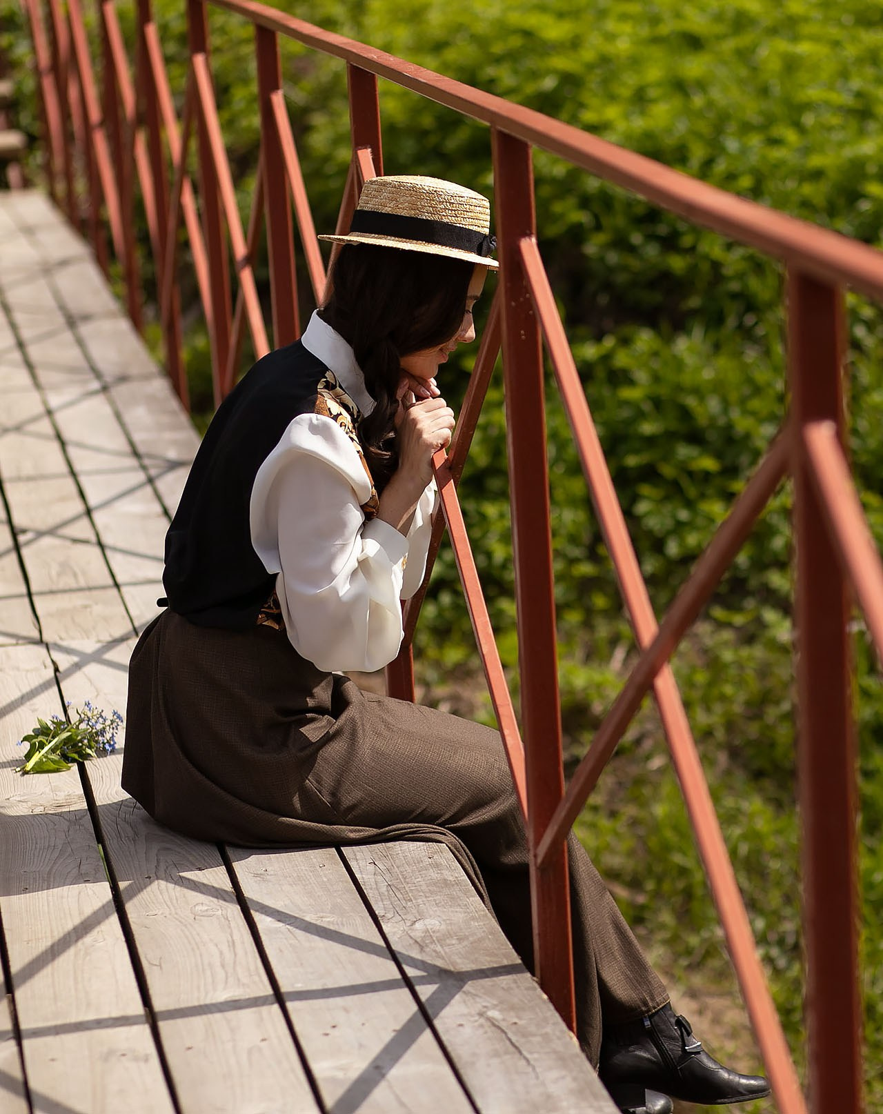 Энн на мосту. Художественная винтажная фотография
