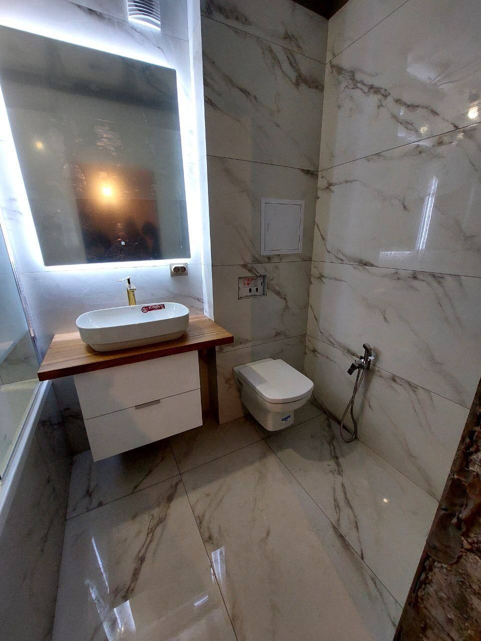 Ванная комната (ул. Ленская д. 10). Ремонт санузла, туалета, ванной под ключ в Казани. Укладка плитки