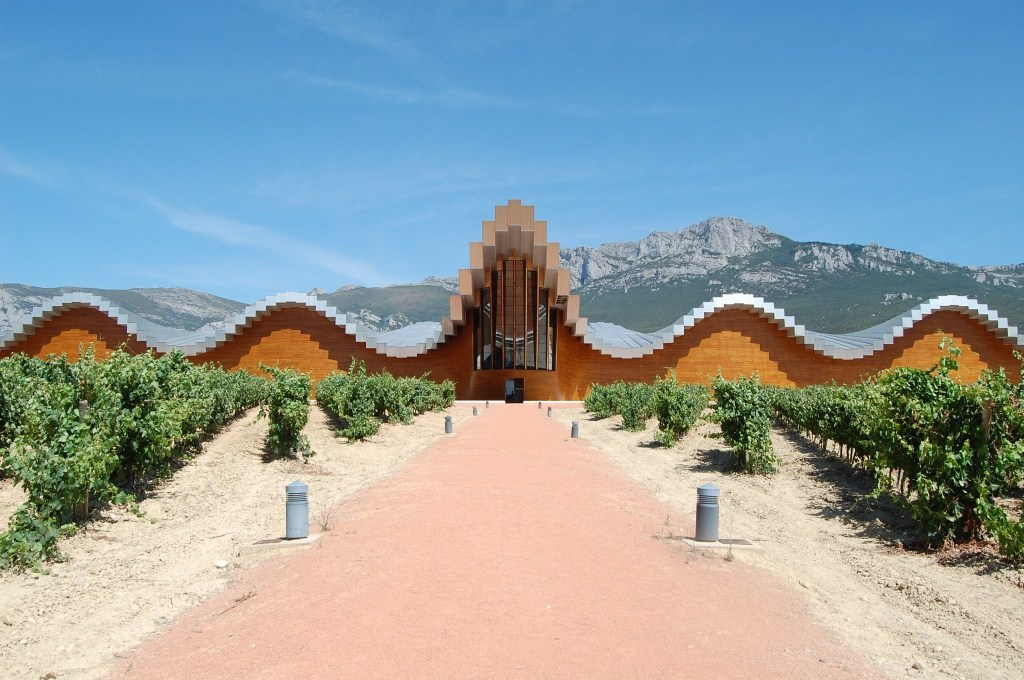 Bodegas Ysios (Испания). Фотограф для маркетплейсов Михаил Бове